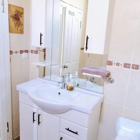 Vilă Comfortable Villa 1